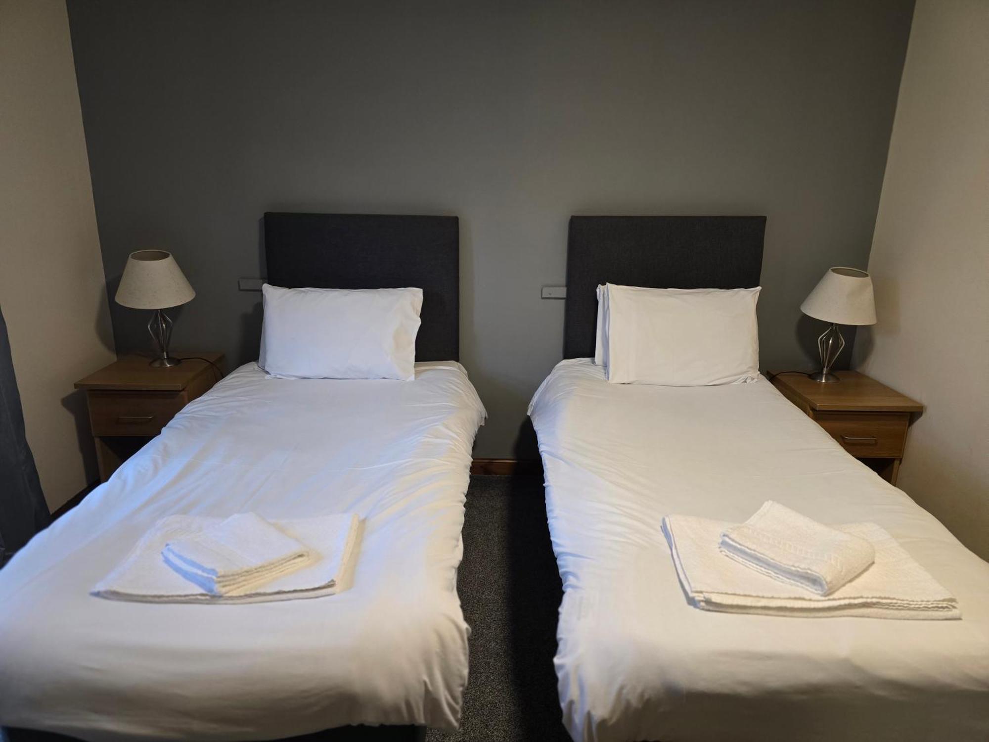 The Gilvenbank Hotel Glenrothes Eksteriør bilde